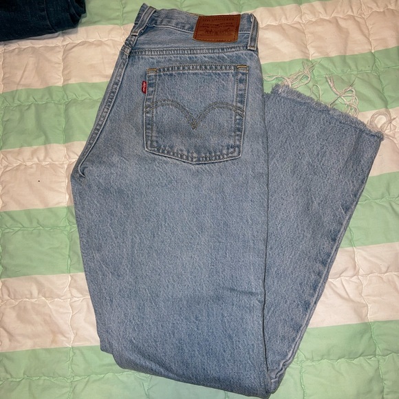 Levi Jeans - Picture 1 of 2